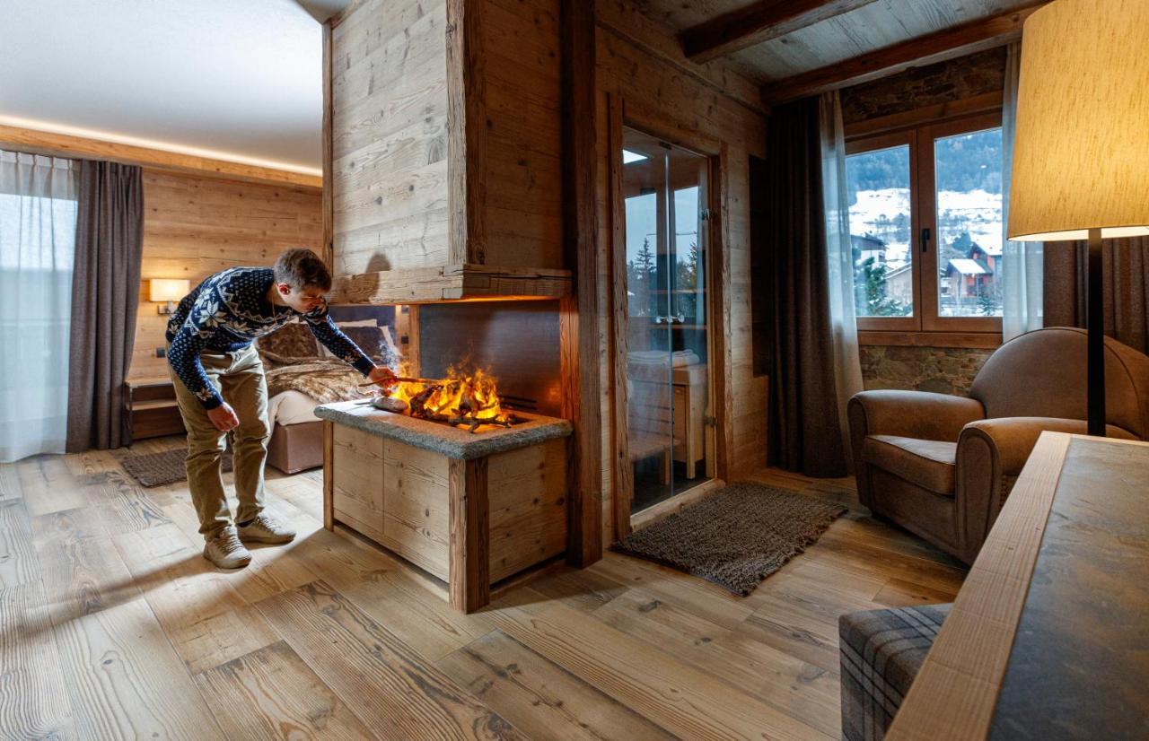 Sci Sport Rooms & Suites Bormio Bagian luar foto